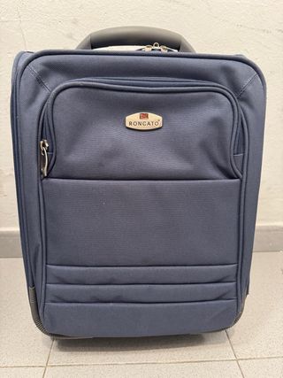 Maleta Roncato azul de cabina