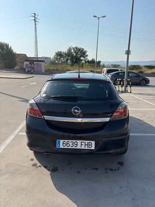 Opel Astra GTC 2006