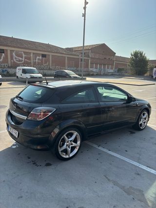 Opel Astra GTC 2006