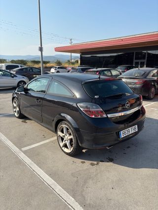 Opel Astra GTC 2006
