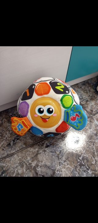 Pelota fútbol musical bebé