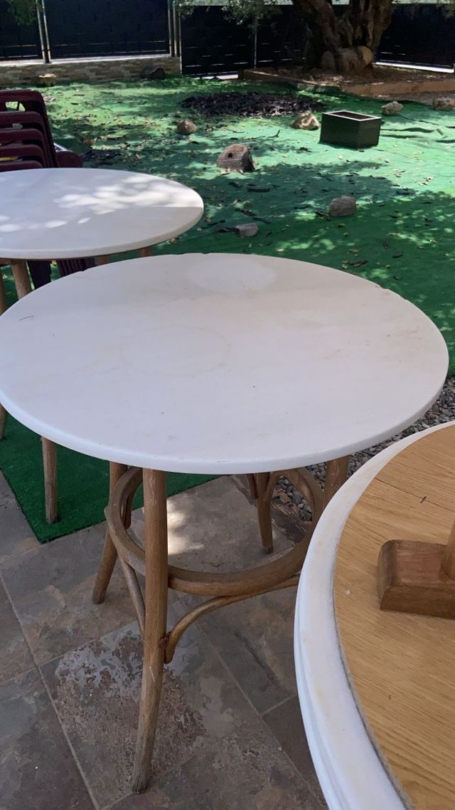 Mesas mármol - 4uds. blancas y madera.