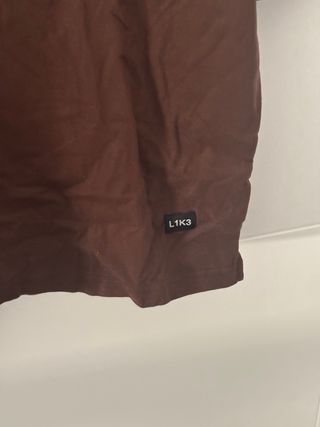 Camiseta Bershka marrón 