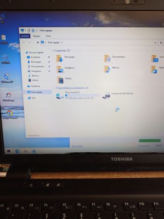 Portátil Toshiba 15.6" i5