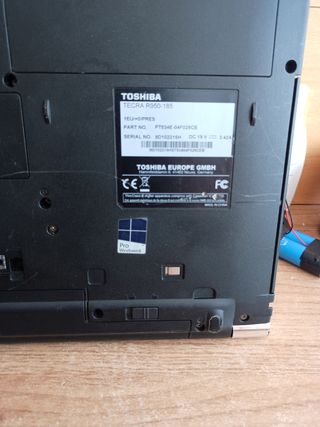Portátil Toshiba 15.6" i5