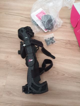 Rodillera ortopedica
 Medic LCP talla M