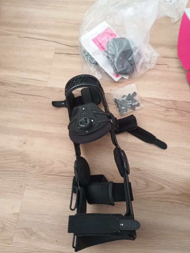 Rodillera ortopedica
 Medic LCP talla M