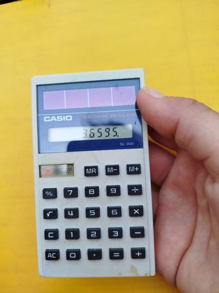 CASIO SL-300 Calculadora Solar