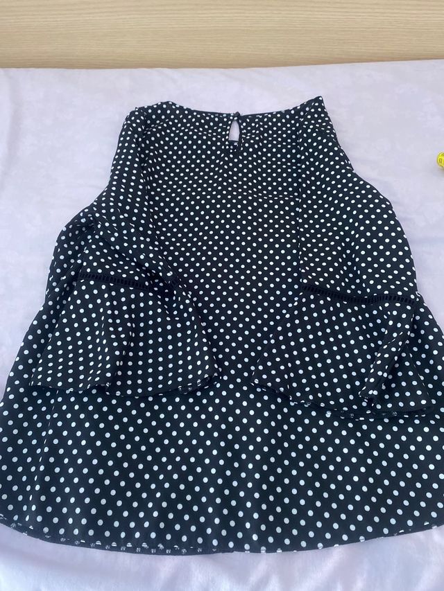 Blusa lunares blanco-negro