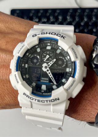 Casio G-SHOCK GA-100B-7A blanco