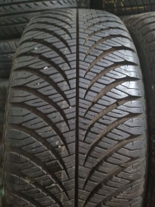 4x/ 185/60 14 82H Goodyear Vector 4 Seasons