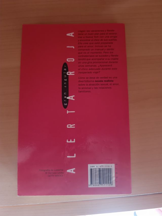 Cómo se besa de verdad (Alerta roja) (Spanish E...