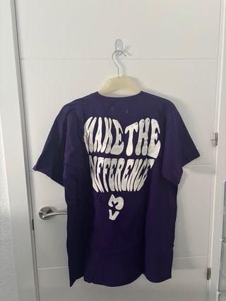 Camiseta Sharker morada talla M