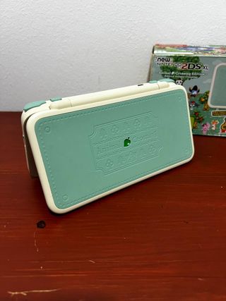New Nintendo 2DS XL Animal Crossing 
