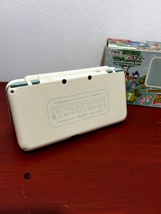New Nintendo 2DS XL Animal Crossing 