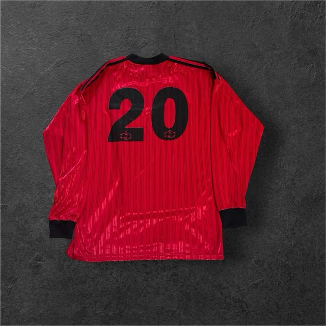 Camiseta Adidas Vintage Roja - L Manga Larga