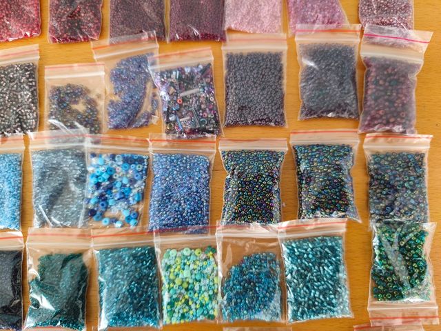 Cuentas de colores surtidas abalorios rocallas