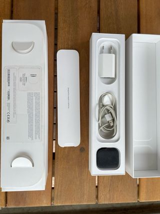 Caja + Cargador Apple Watch SIN RELOJ NI CORREA