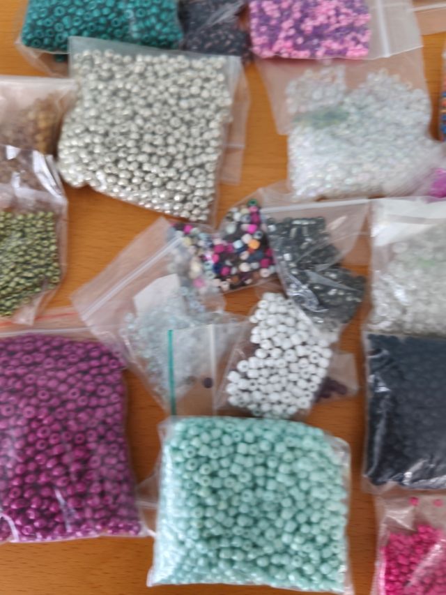 Surtido de cuentas de cristal (3-4mm)