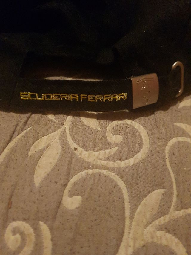 Gorra Ferrari negra Shell Helix.escuderia ferrari.