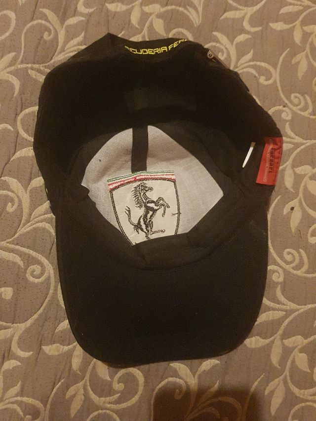 Gorra Ferrari negra Shell Helix.escuderia ferrari.