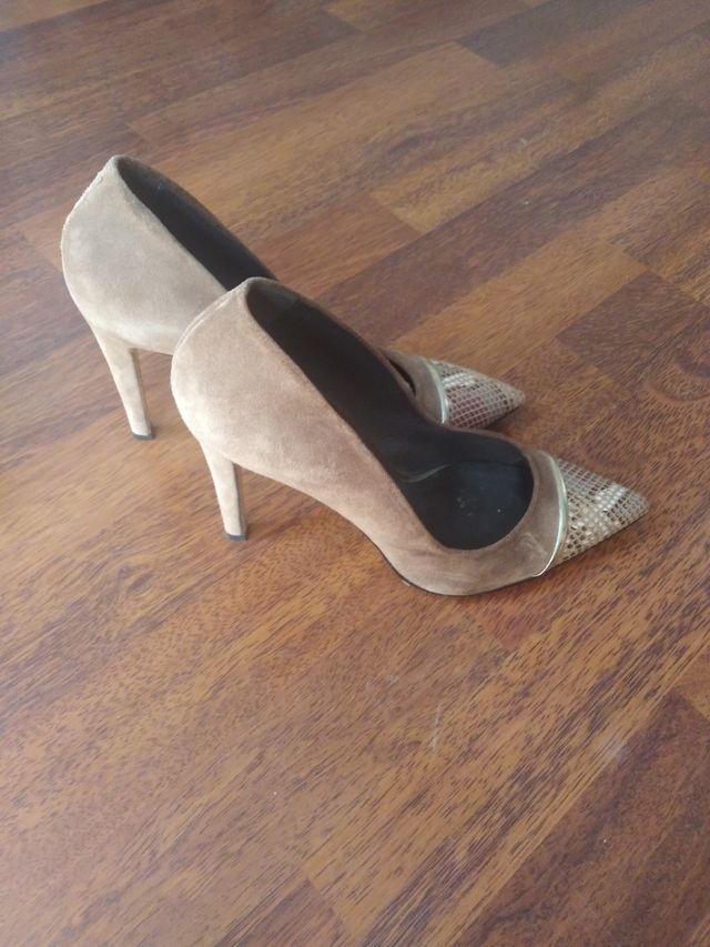 Tacones Roberto Botella ante marrón