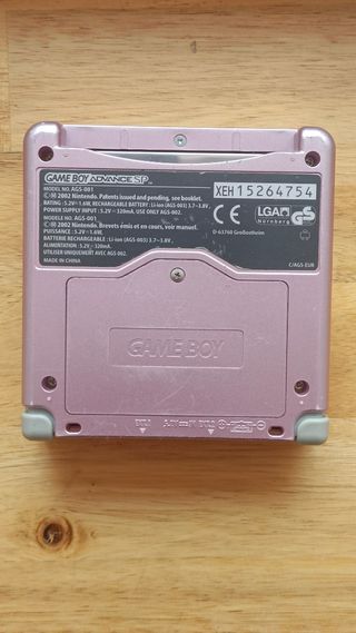 Sinclair ZX Spectrum +2 y Game Boy Advance SP