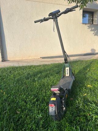 Patinete eléctrico todoterreno