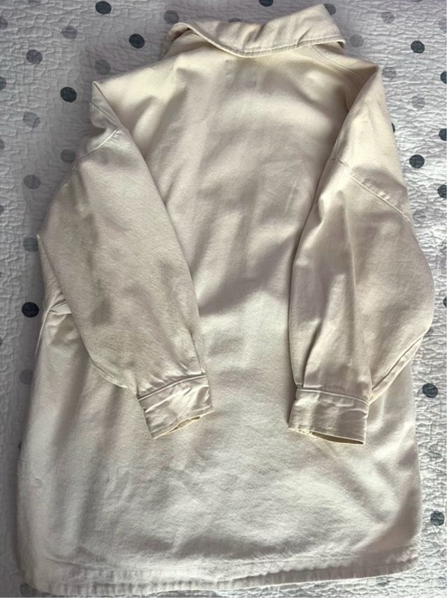 Sobrecamisa Zara beige oversize