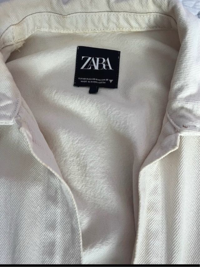 Sobrecamisa Zara beige oversize