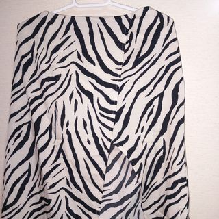 Falda cebra midi