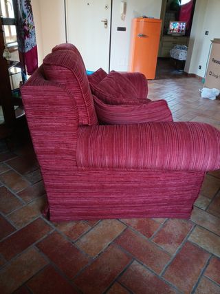 Divano rosso 2 posti