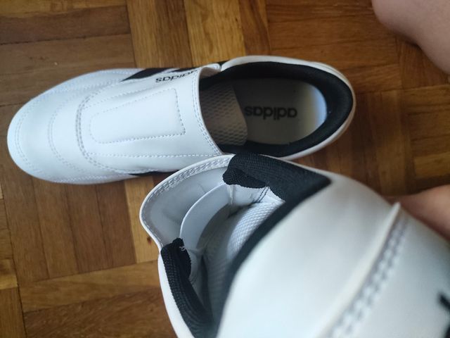 Zapatillas Adidas Tekwen blancas