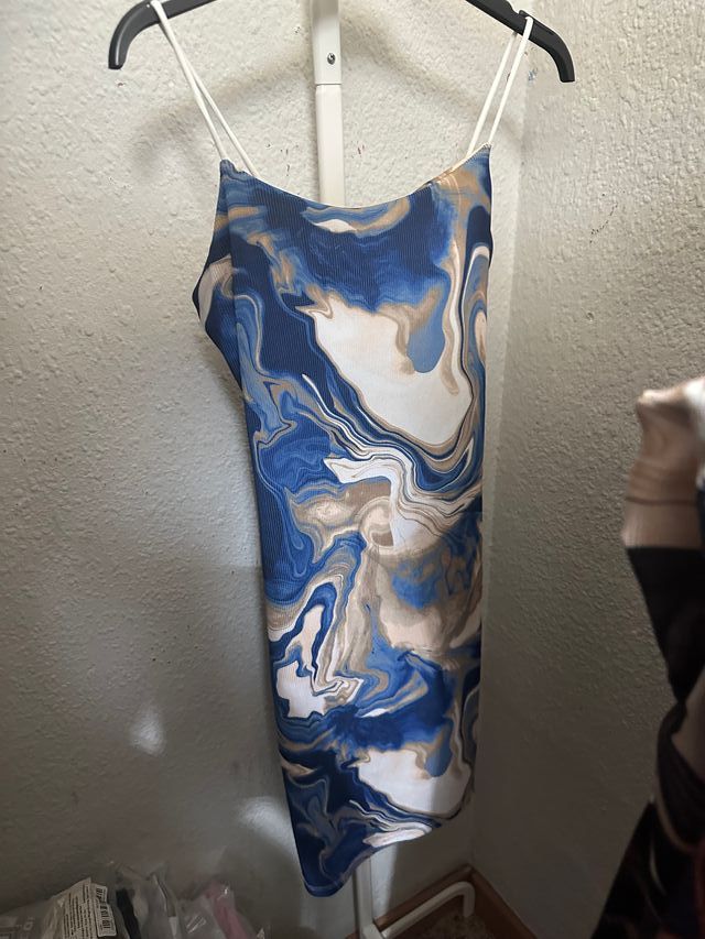 Vestido azul y blanco