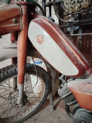 Moto Peugeot 104 - Año 1980