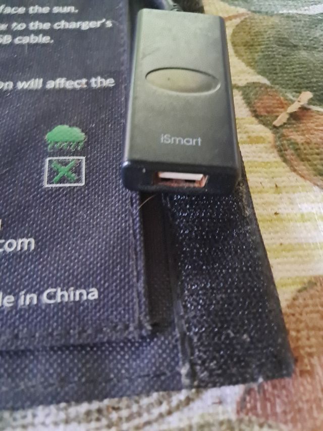 RAVPOWER - Caricatore Solare 9W