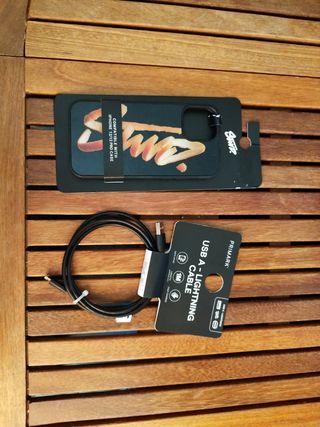 Fundas iPhone 12/12Pro + Cable