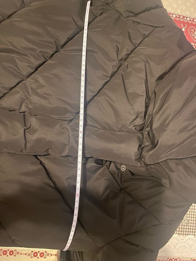 Piumino lungo nero invernale