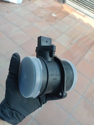 Caudalímetro Audi s3 8l