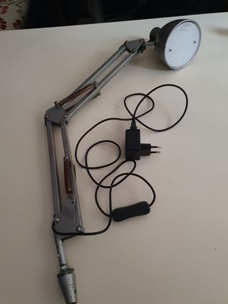 Lampara flexo articulada LED gris