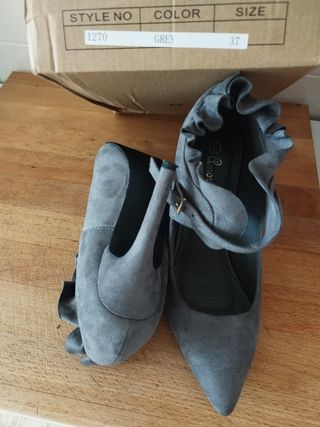 Sandalias tacón gris 