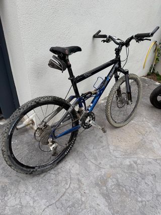 Bicicleta Gary Fisher Cake. Full suspension. shims