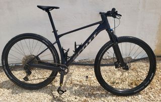 Scott Scale 930 Carbono 2024 Casi nueva. TALLA L