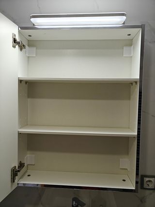 Espejo baño con armario y luz