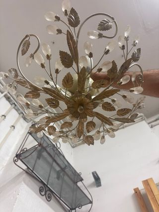 3 lámparas vintage doradas y blancas