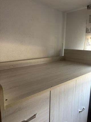 Cama alta con armario - Gris Beige