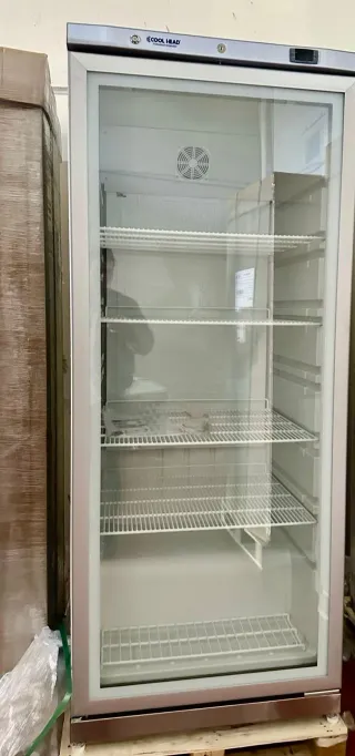 NEVERA EXPOSITORA REFRIGERADA 600L EN OFERTA