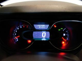 Renault Captur Limited TCe 66kW (90CV) -18