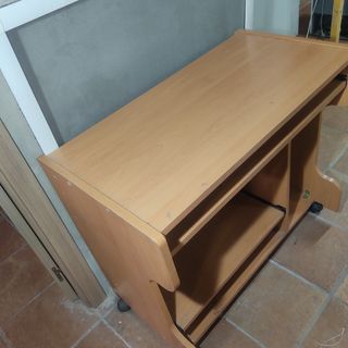 Escritorio madera marrón