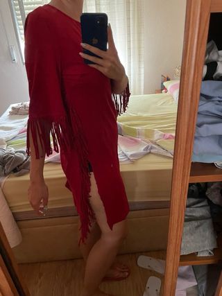 Vestido rojo antelina con flecos